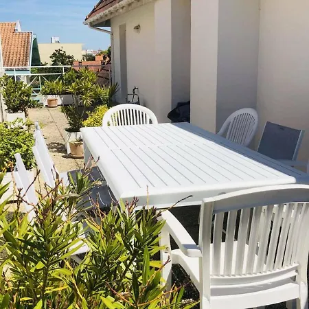 Apartment 4 Avec Terrasse Et Parking A Arcachon, Acces Direct Aux Plages *