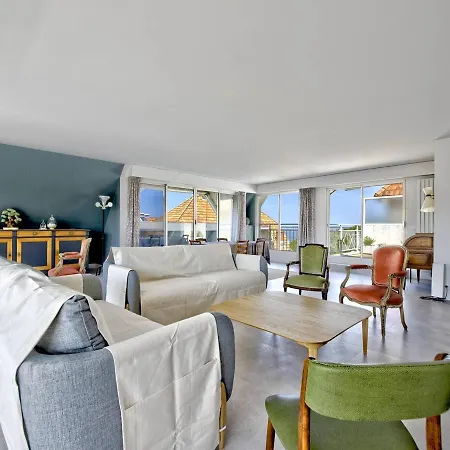 Apartment 4 Avec Terrasse Et Parking A Arcachon, Acces Direct Aux Plages